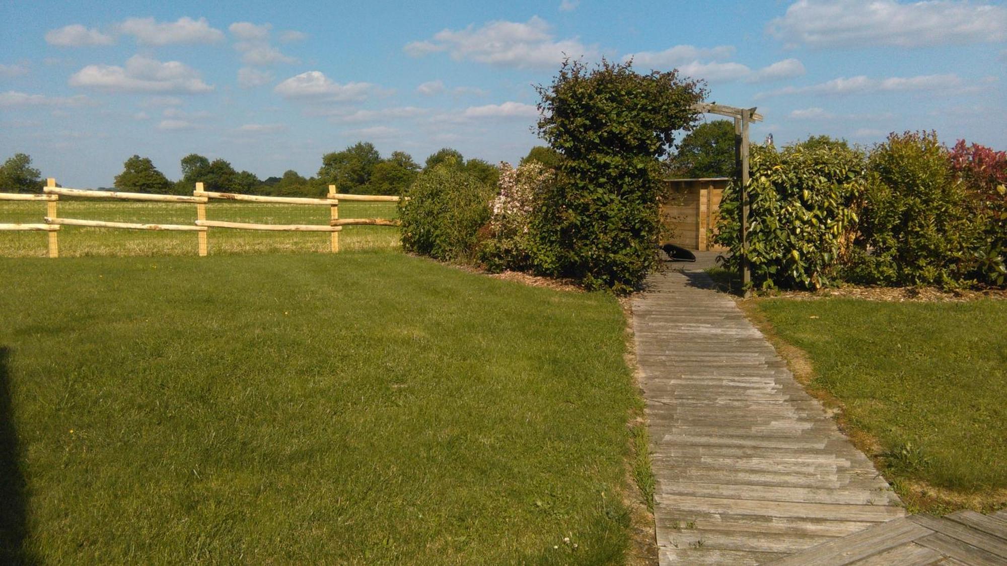 Gîte de l'Ivronnière La Ronde  Extérieur photo