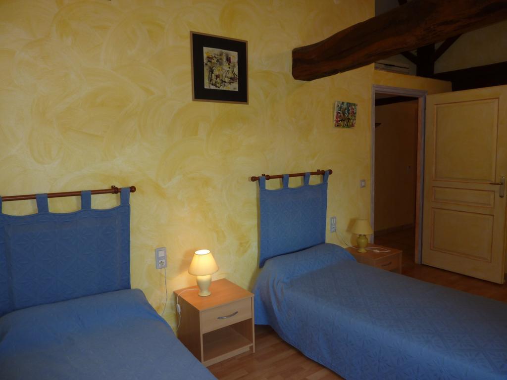Gîte de l'Ivronnière La Ronde  Extérieur photo