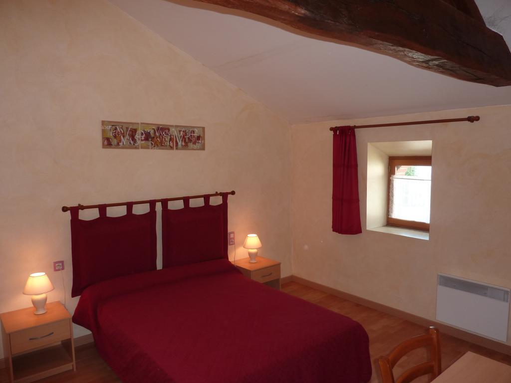 Gîte de l'Ivronnière La Ronde  Extérieur photo